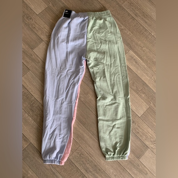 Nike pastel colour block joggers brand new with tags size small - Picture 4 of 10